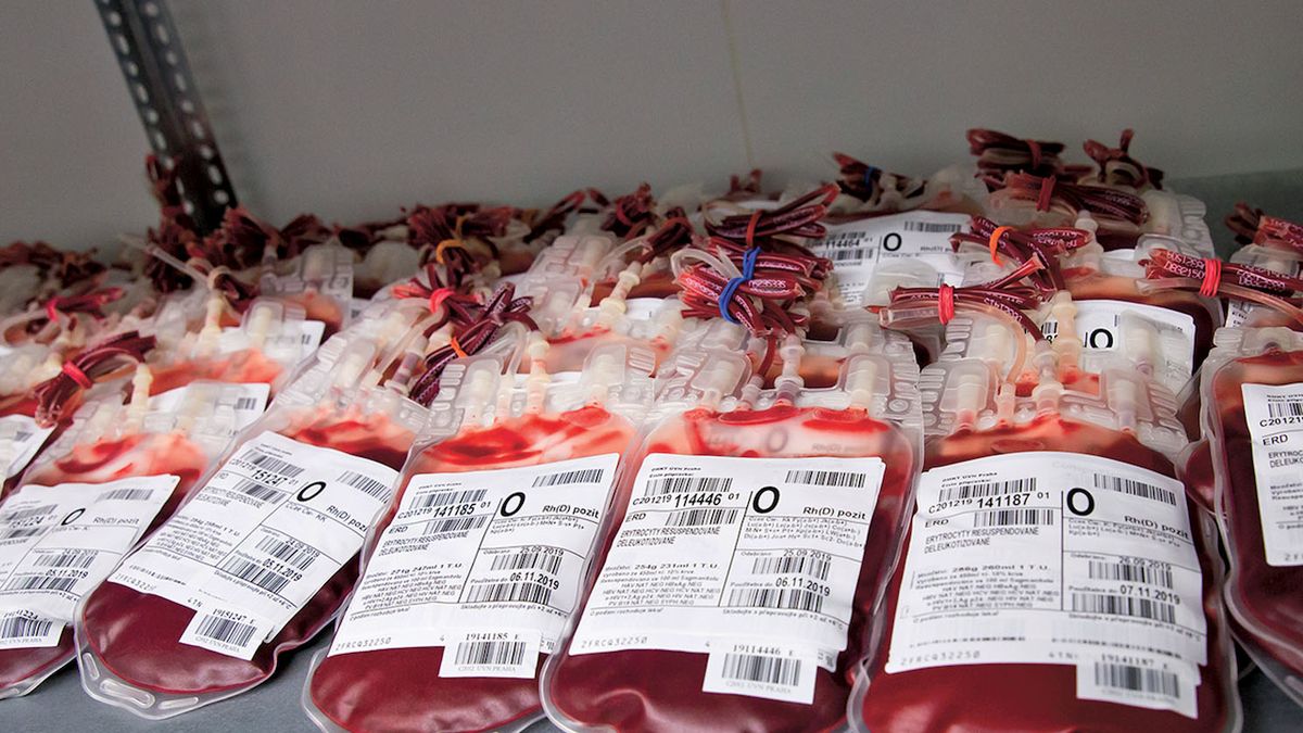 Nemocnicím chybí pravidelní dárci krve